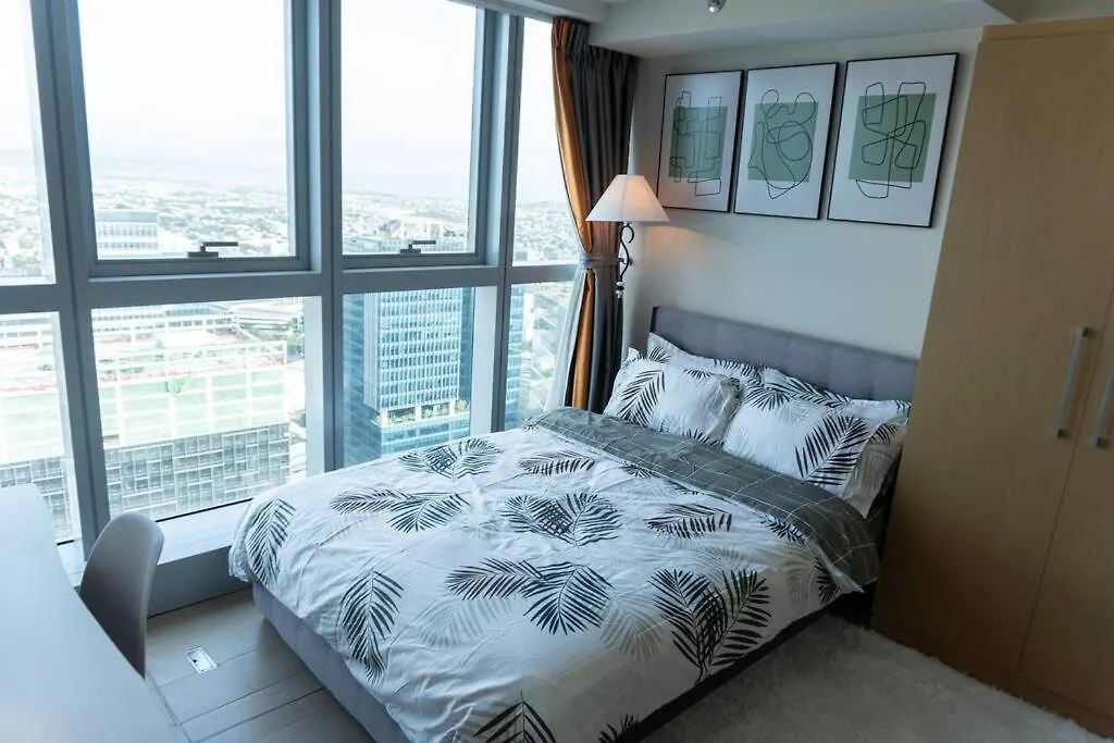 A2J Luxury 2Br Bgc Uptown Suite Near Uptown Mall Manila