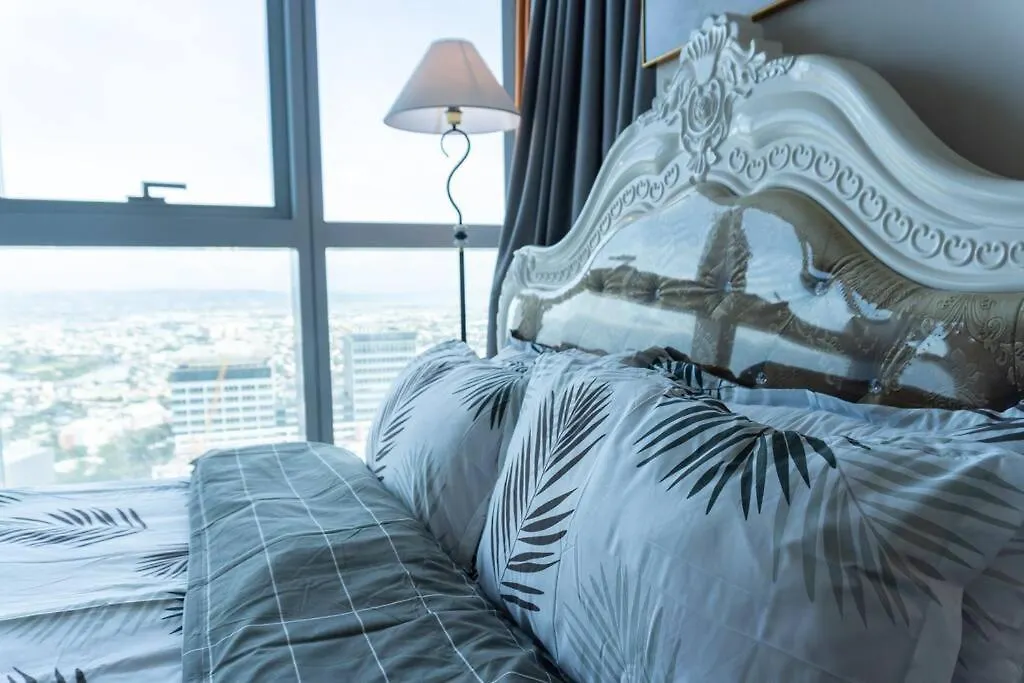 Apartment A2J Luxury 2Br Bgc Uptown Suite Near Uptown Mall Manila