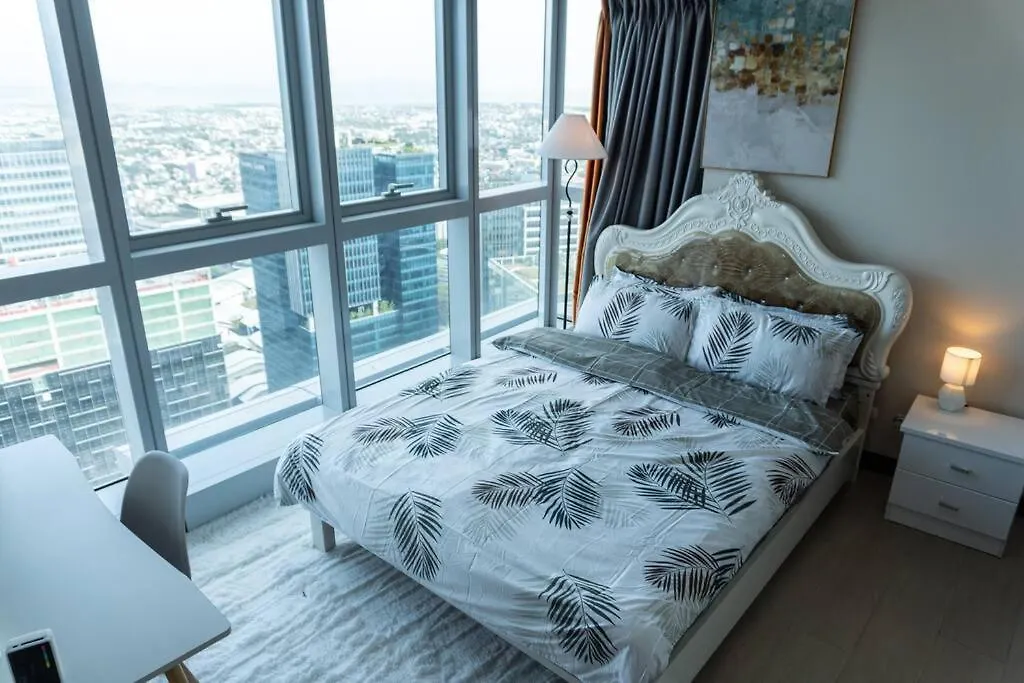 A2J Luxury 2Br Bgc Uptown Suite Near Uptown Mall Manila