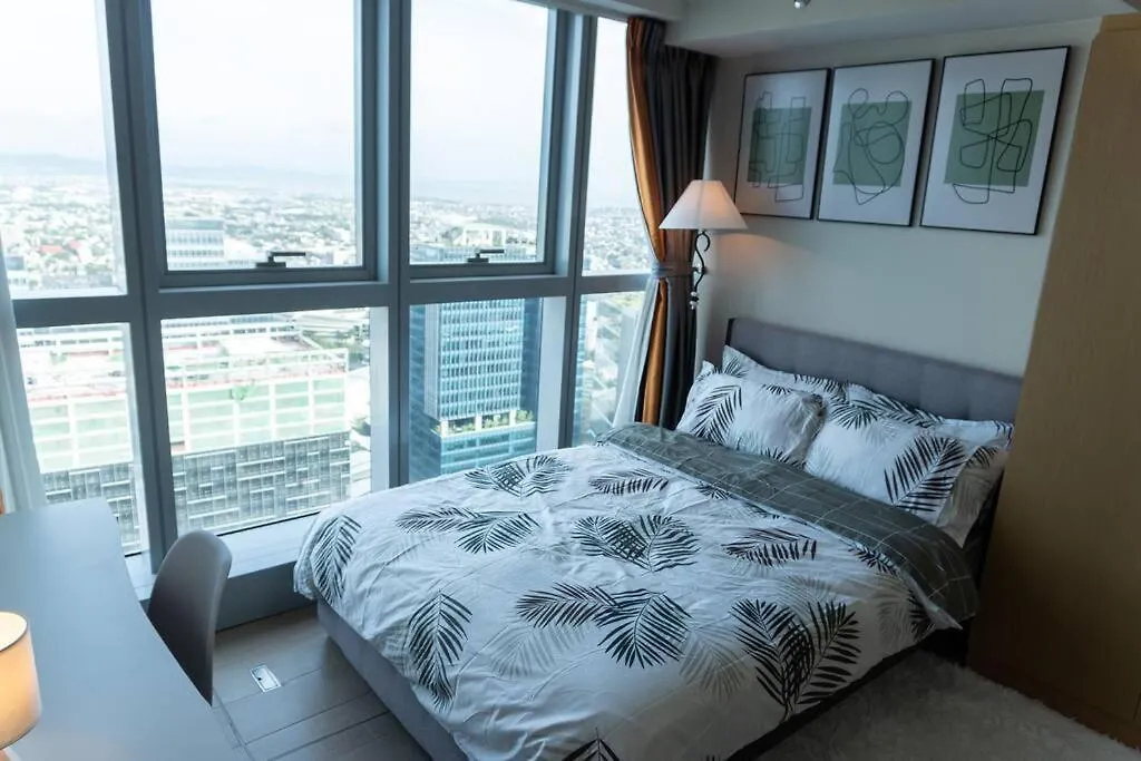 A2J Luxury 2Br Bgc Uptown Suite Near Uptown Mall Manila Philippines