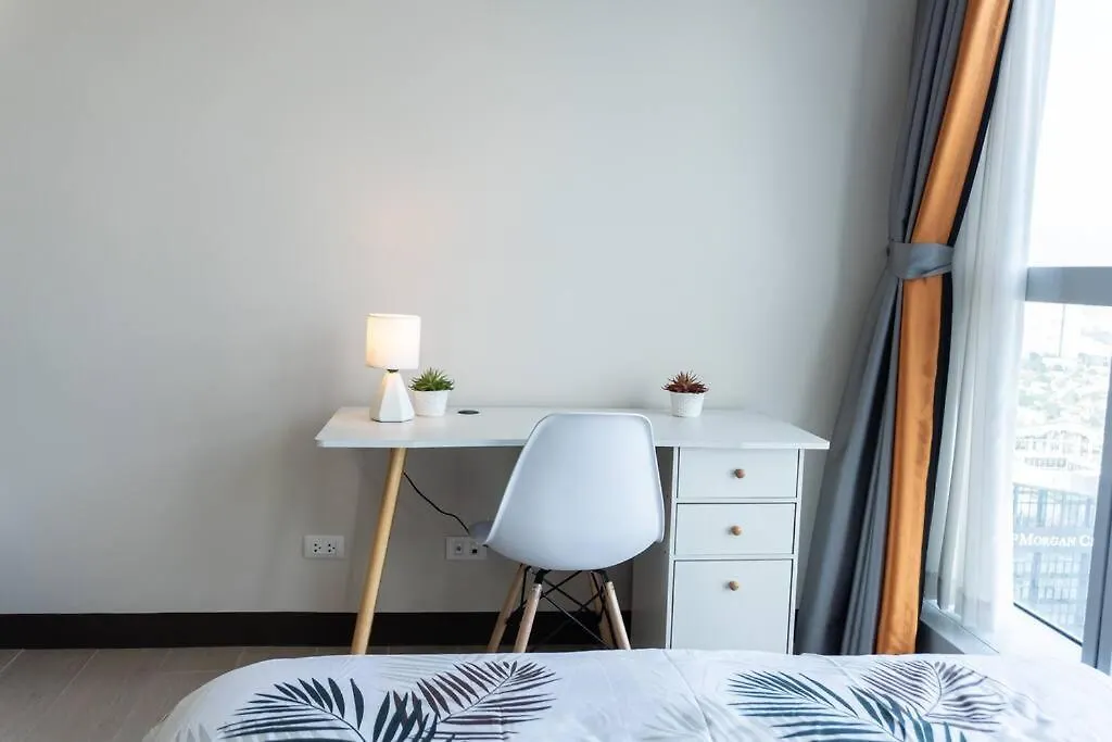 Apartment A2J Luxury 2Br Bgc Uptown Suite Near Uptown Mall Manila
