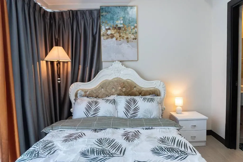 Apartment A2J Luxury 2Br Bgc Uptown Suite Near Uptown Mall Manila