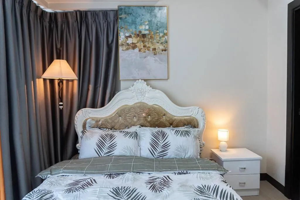 Apartment A2J Luxury 2Br Bgc Uptown Suite Near Uptown Mall Manila Philippines